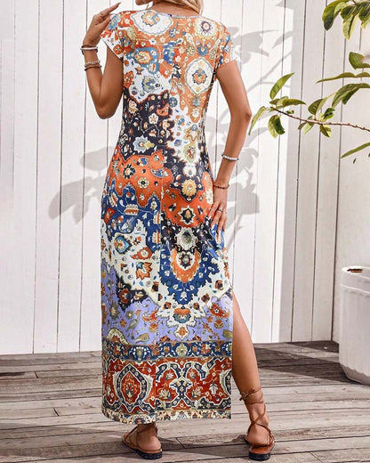 Kleurrijke casual jurk met print en splitten